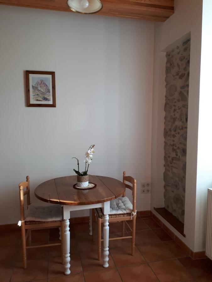 Bel Appartement Renove Dans Maison Bigourdane Pouzac Exteriér fotografie
