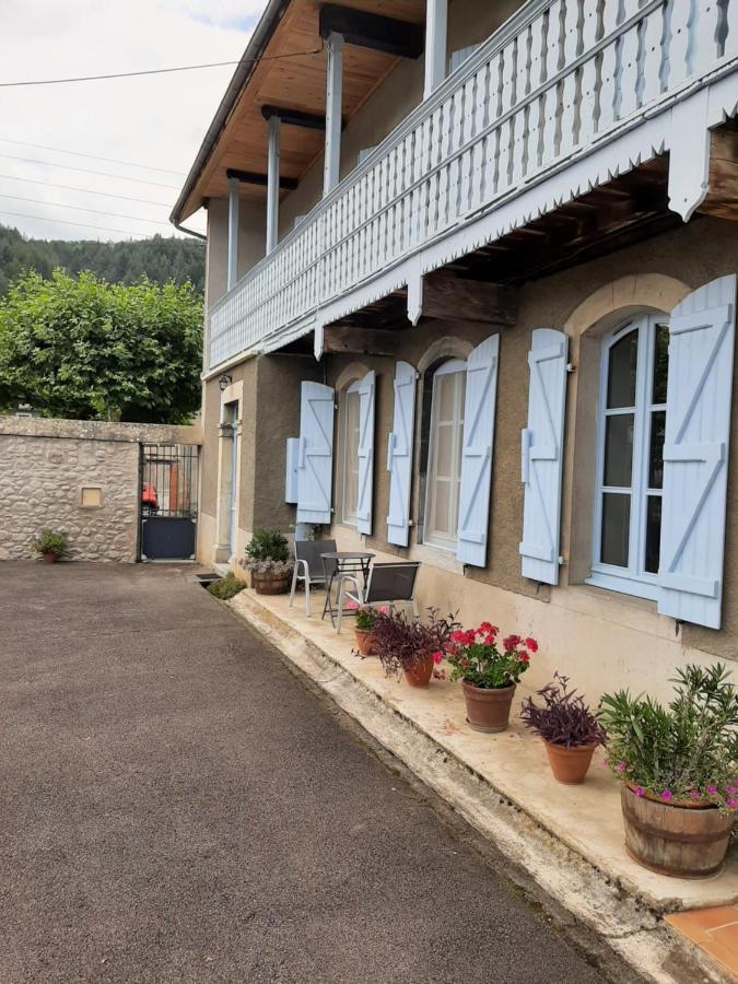 Bel Appartement Renove Dans Maison Bigourdane Pouzac Exteriér fotografie